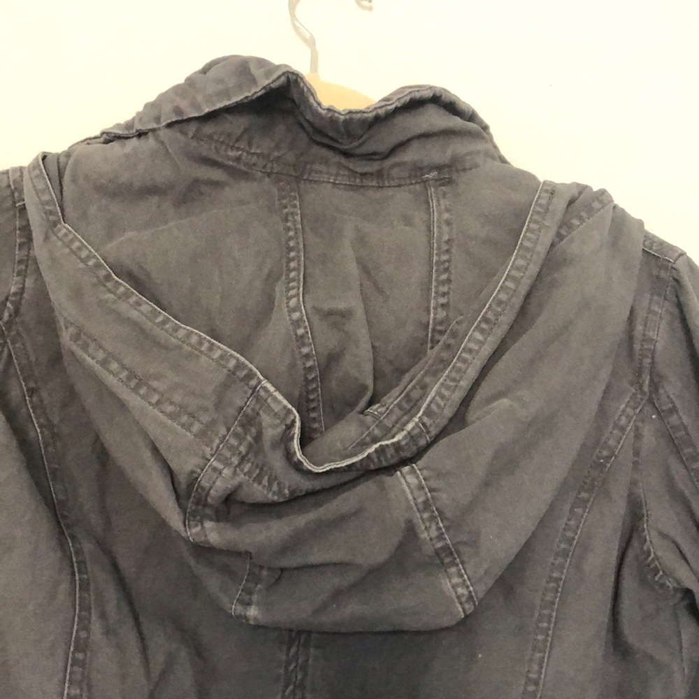 Cotton On jacket - Picture 7 of 7